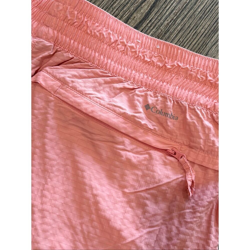 Columbia Boundless Trek Active Shorts Elastic Waist Omni-Shield Pink Size XL - Picture 6 of 7